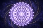 Kronenchakra (Sahasrara) – Chakra-Symbol in Violett / Weiss